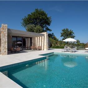 3 bedroom villa with pool & sea view, near Acharavi, sleeps 6